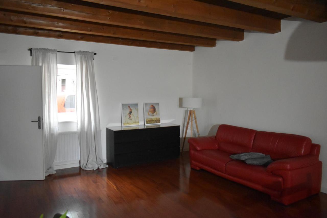 Small House In Vipava Valley ภายนอก รูปภาพ