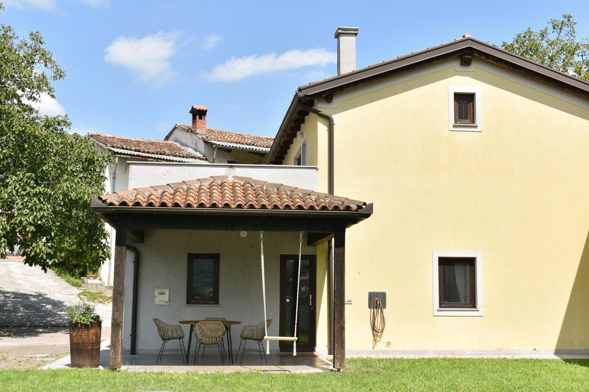 Small House In Vipava Valley ภายนอก รูปภาพ