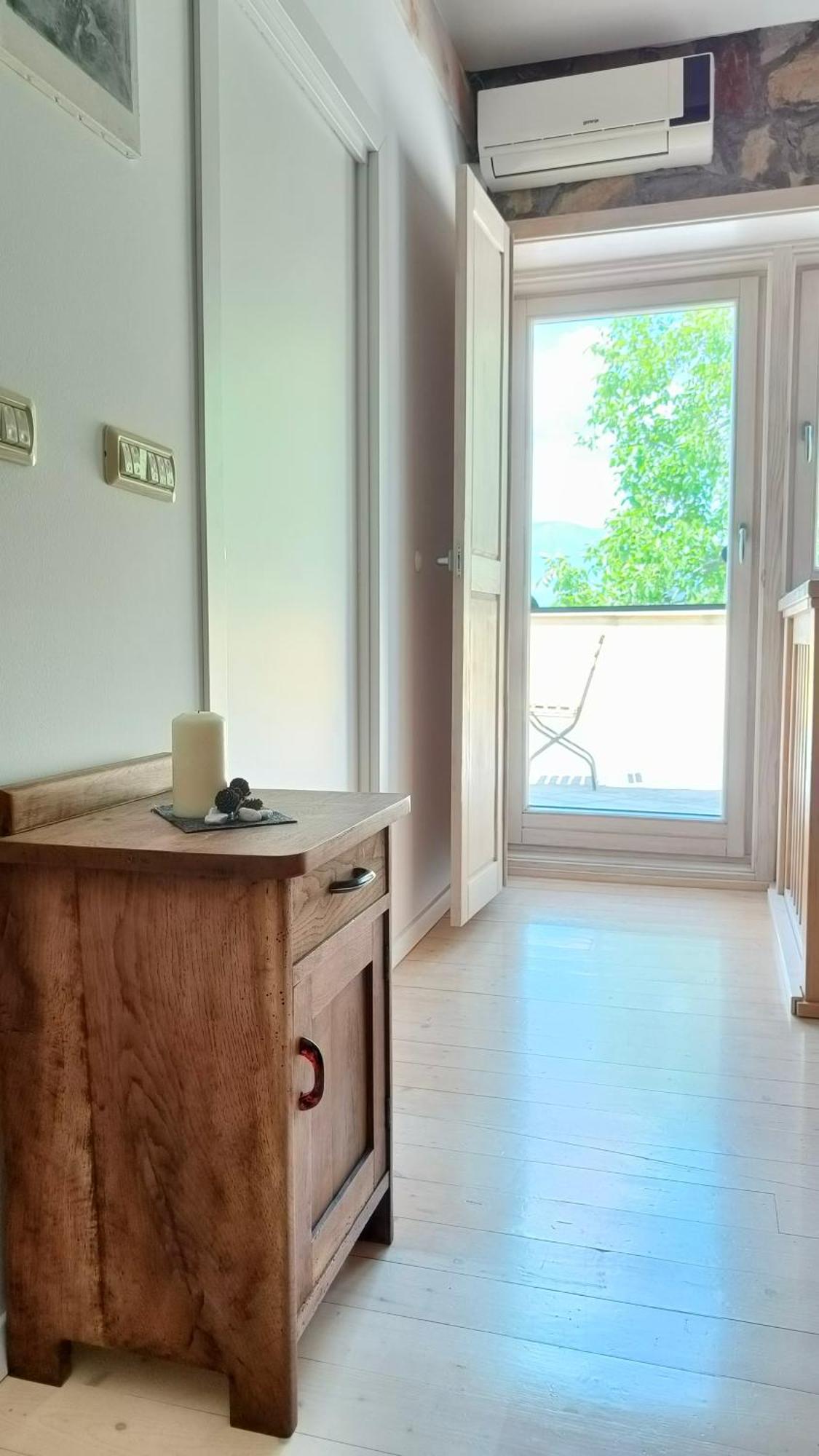 Small House In Vipava Valley ภายนอก รูปภาพ